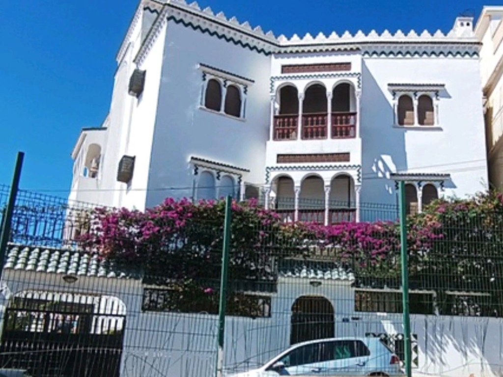 Villa A Alger A Vendre